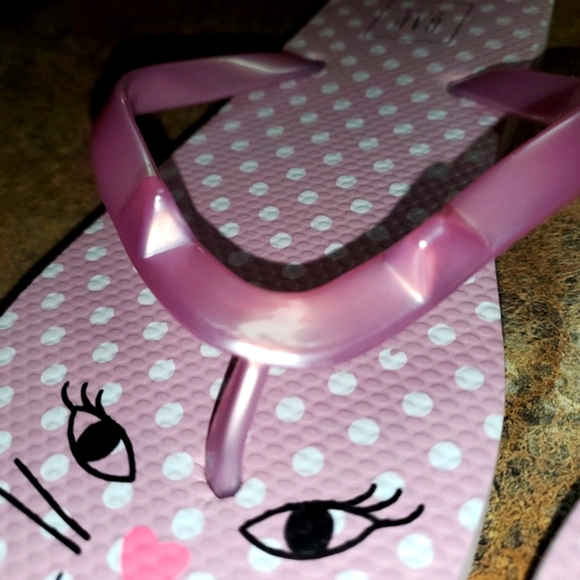 GAP girls cat flip flops - Picture 4 of 5